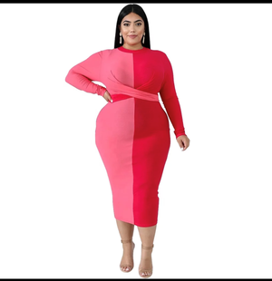 Vestido rosa / rojo con curvas